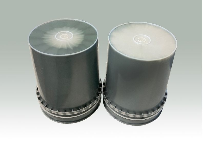 co-injection "Plastics News": Co-Injection 101 - Milacron