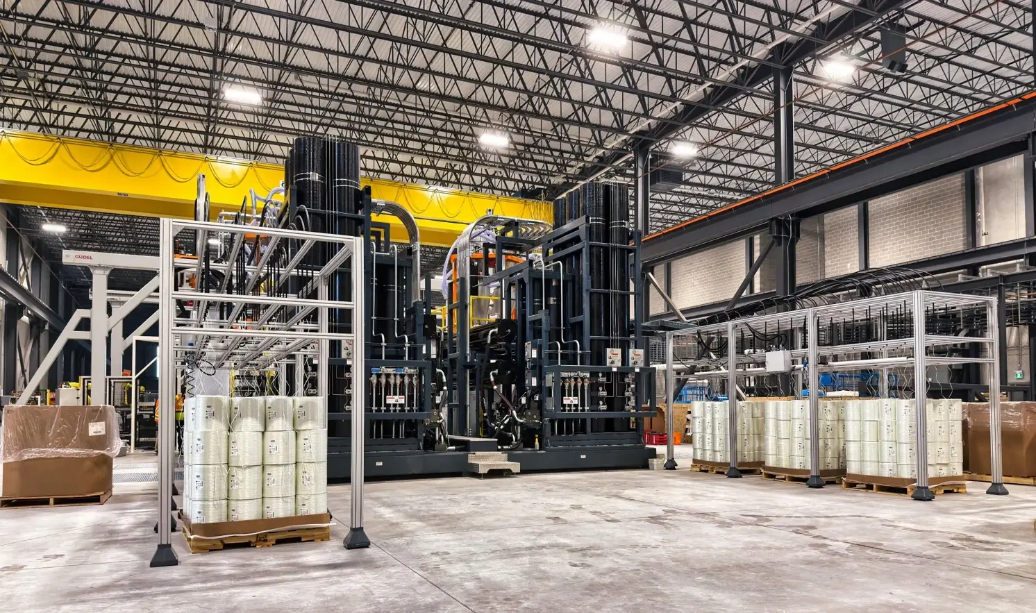 Thermoplastic resin and continuous glass roving feed station